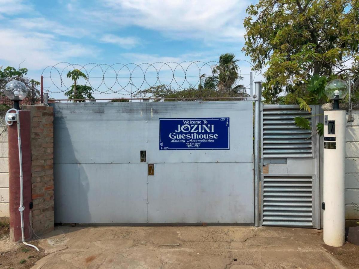 Jozini Guesthouse エクステリア 写真