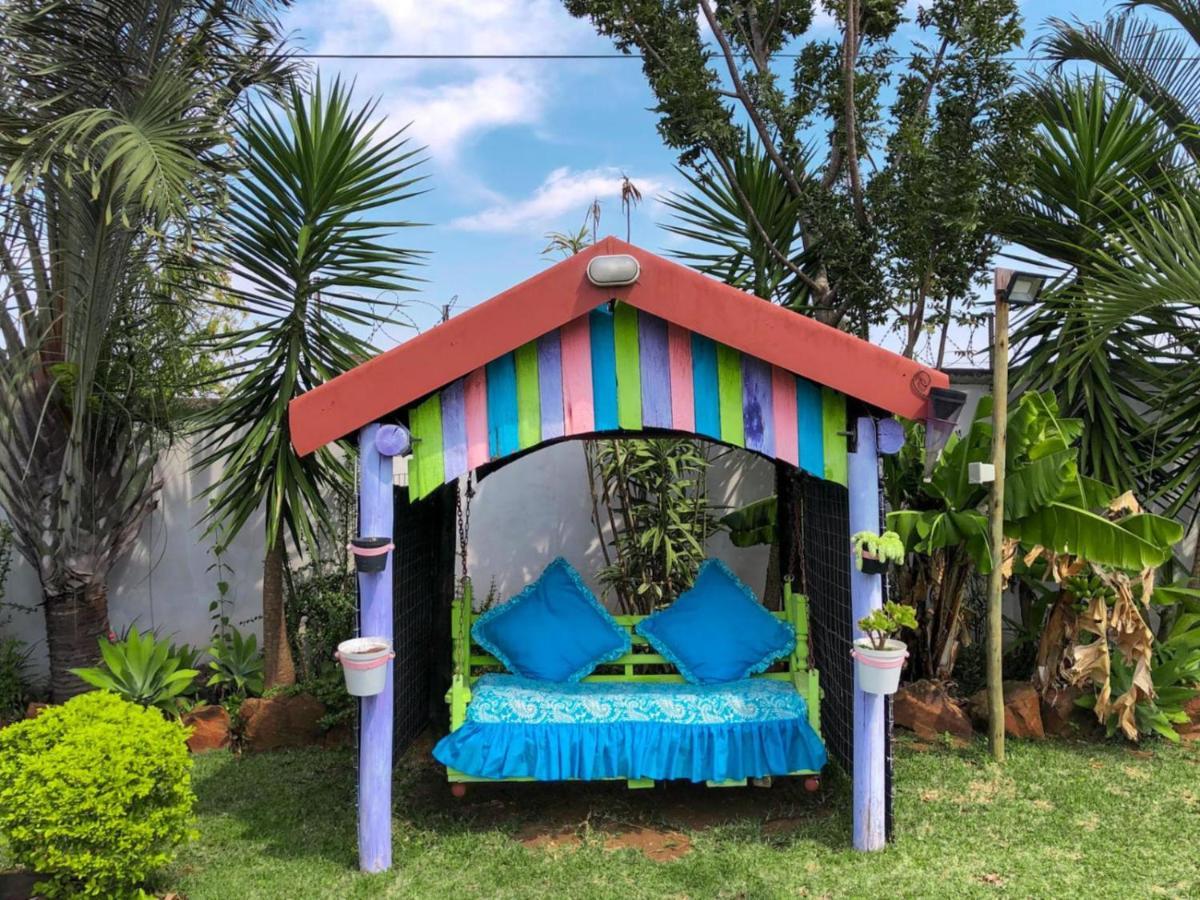 Jozini Guesthouse エクステリア 写真